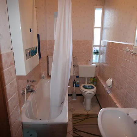 Laatzen - Private Apartment *